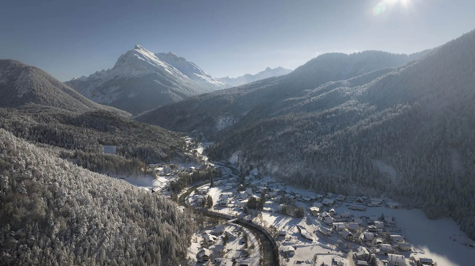 Scharnitz im Winter am Eingang zum Karwendel